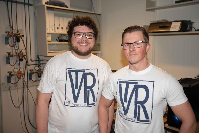 Magnus Burkow og Geir Villy Isaksen.jpg masterstudent Magnus Burkow og seniorforskar Geir Villy Isaksen